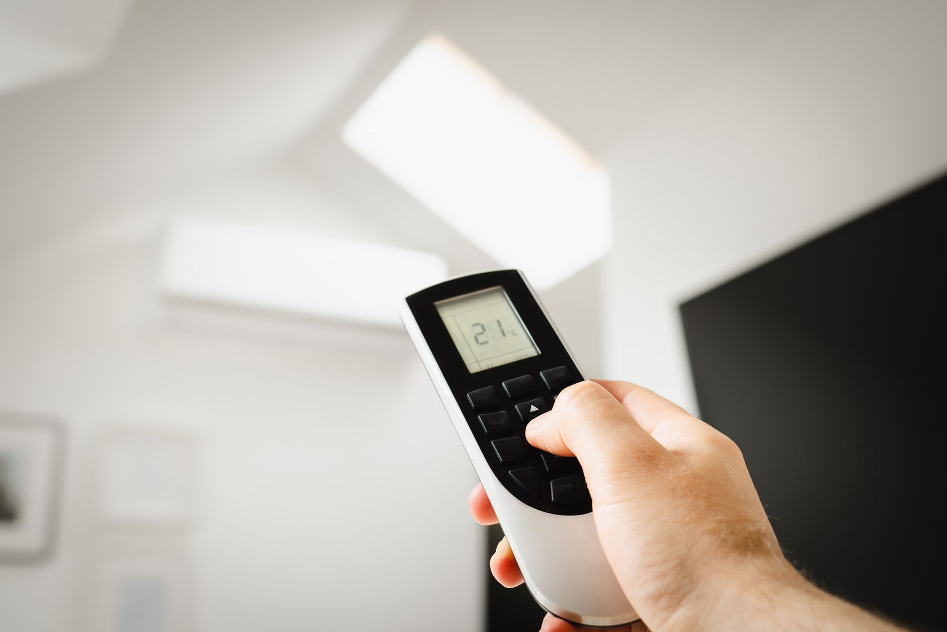 Termostat klimatske naprave